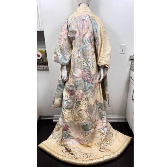 ANTIQUE JAPANESE WEDDING CEREMONIAL KIMONO DRESS COAT - Picture 14 of 15